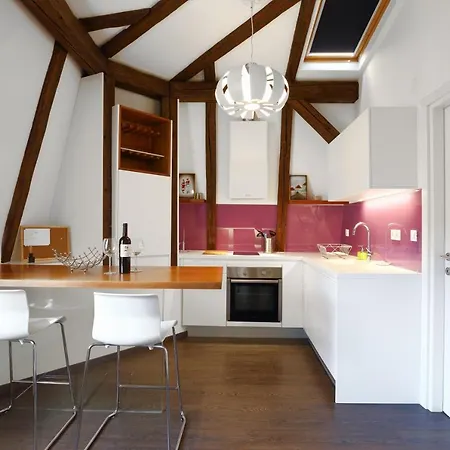 Charming Studio In The Heart Of 아파트 오파티아